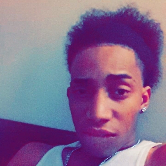 Meet your Posher, Javier - Picture 1 of 1